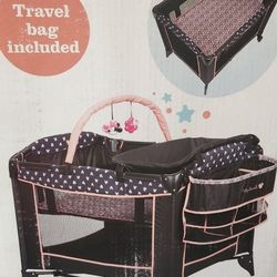 NEW Disney Baby Minnie Mouse Sweet Wonder Play Yard - Never Used!**