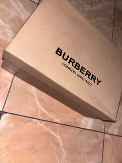 Size 9 or 8.5 not sure either one