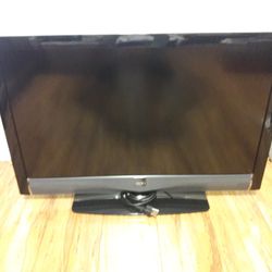 VIZIO Model: M320VT LED Television 32" with Remote | Used - $25 | Make Offer