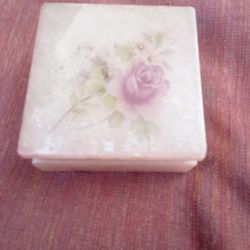 Ceramic jewelry box