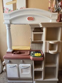 Little Tikes Kids Play Kitchen Set