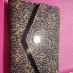 Lv Wallet Leather. Classic And Timeless Brand New