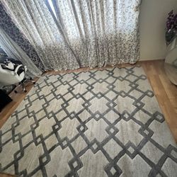 Carpet Size 94 X 123 Clean And On Good Condition 