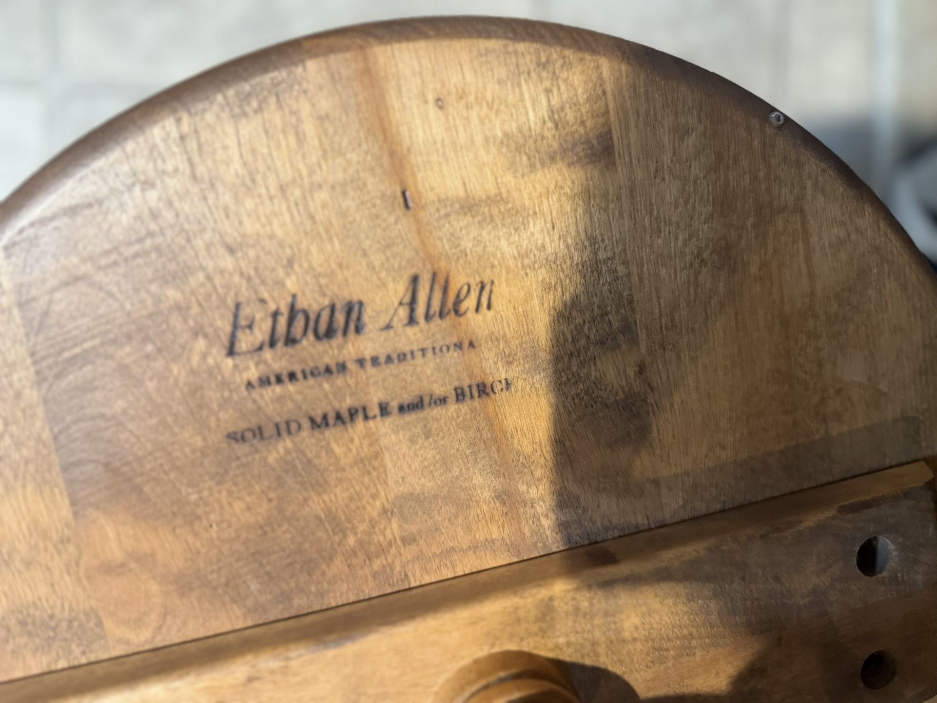 Ethan Allen pedestal REAL MAPLE AND BIRCH