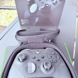 Xbox Elite Series 2 Core Wireless Gaming Controller – Black 