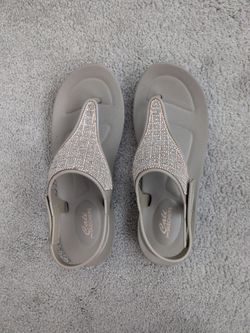 Skechers Beige Sandals Size 8.5