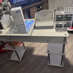 White Desk Or Vanity