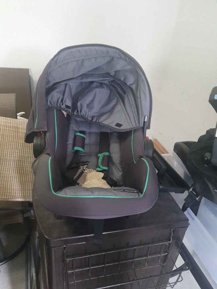 Graco Infant Seat Car