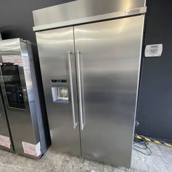 Kitchen Aid 48” Built In Refrigerator In Stainless Steel With Led Lights 