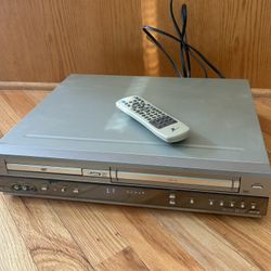 Zenith XBV243 DVD VCR Combo Player VHS Player Recorder with Remote