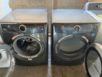 Electrolux washer and electric dryer HE 4.5 & 8.0 Cuft