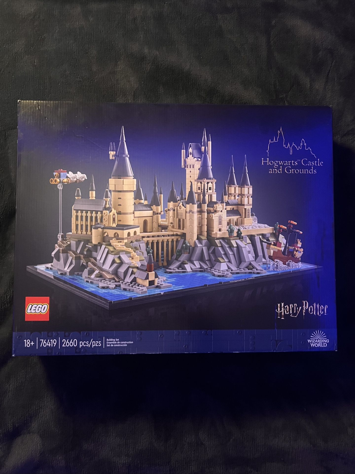 LEGO Harry Potter Hogwarts Castle and Grounds