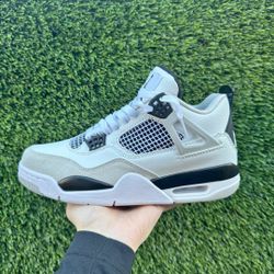 Air Jordan 4 Military Black