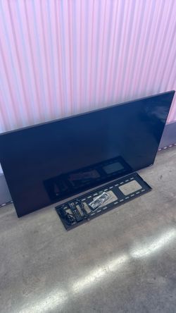 VIZIO 55” M-Series Quantum 4K Smart TV — $150 🔥