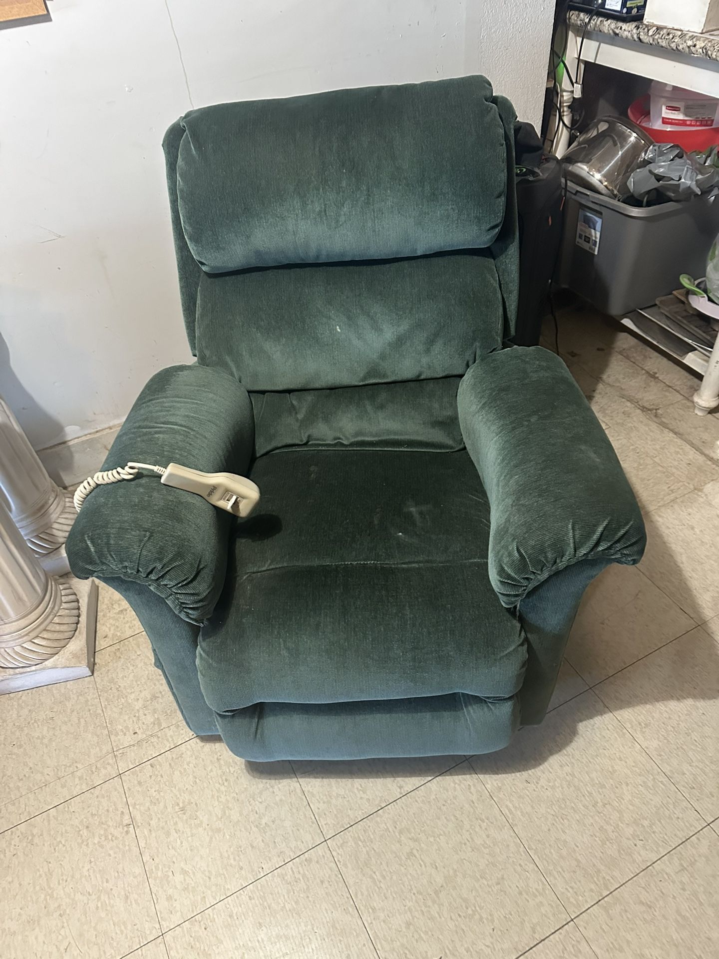 This Recliner Is In Great Condition