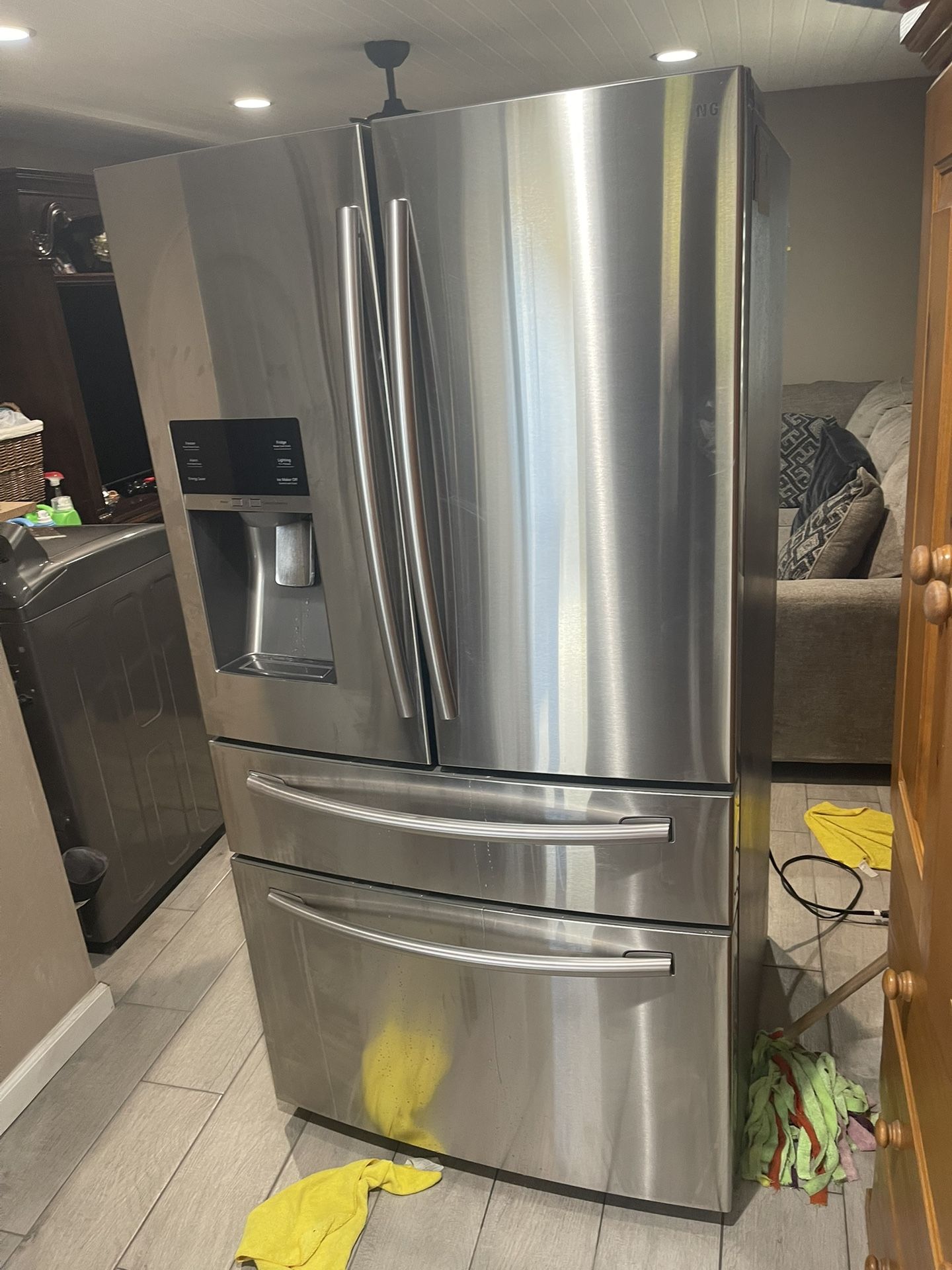 Refrigerator NOT WORKING FREE
