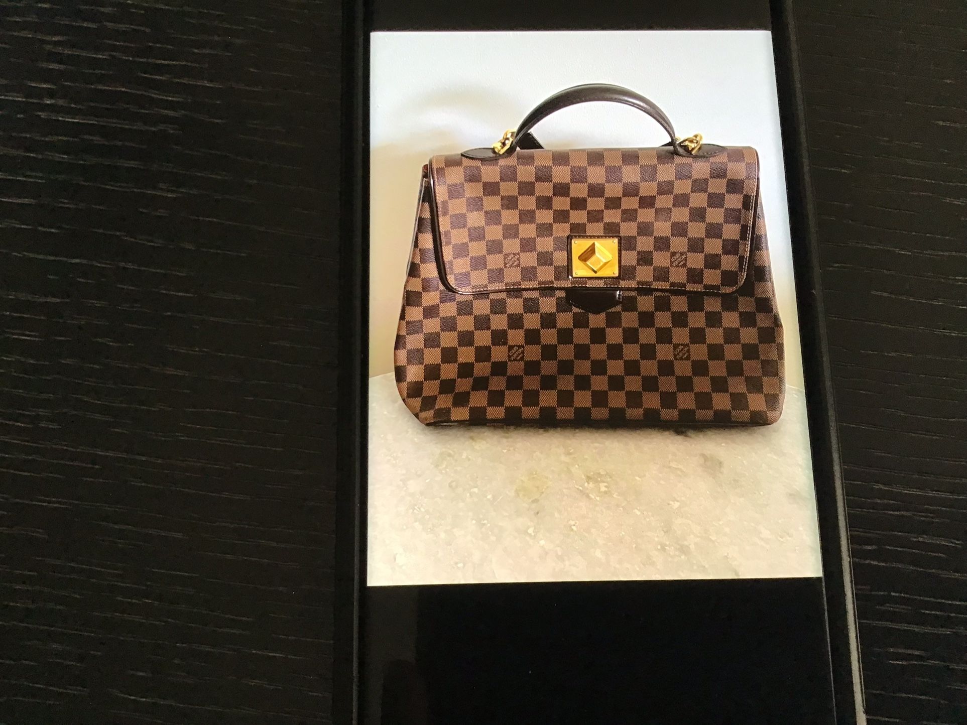 LOUIS VUITTON