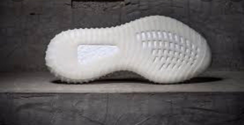 Yeezy 350 v2 creams for Sale in Phoenix, AZ - OfferUp