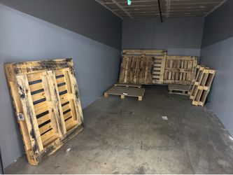 Free Wooden Pallets!