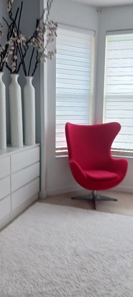 Red Wool Modern Egg Chairs