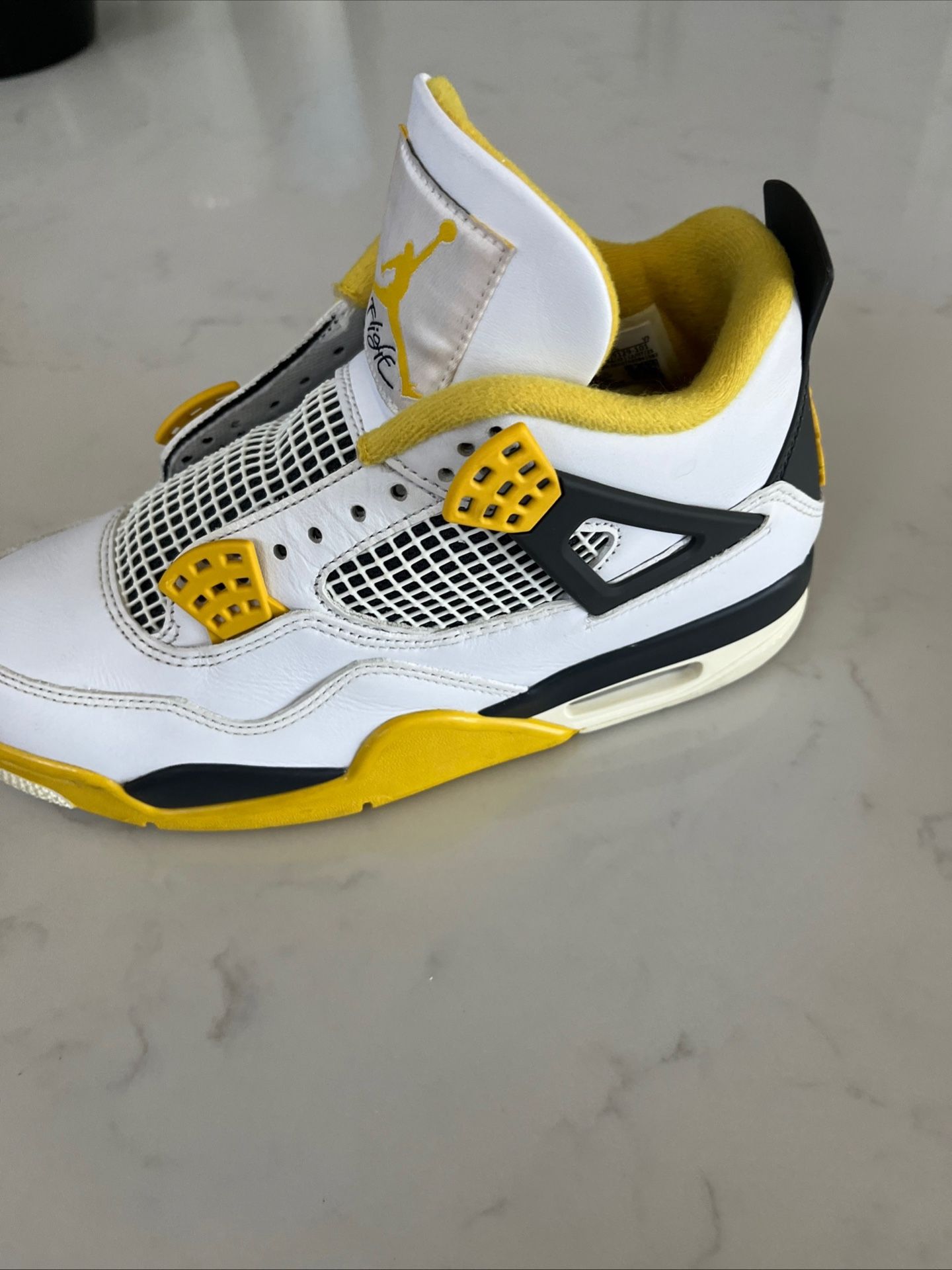 Jordan 4 Retro Sneakers