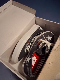 Vans lace up blue with stars