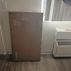 Samsung 43" QLED TV