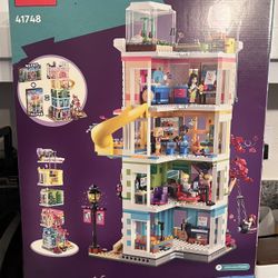 Lego FRIENDS 41748 Heartland City Community Center 