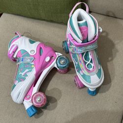 Size L Roller Skates for Kids Girls Boys, 4 Sizes Adjustable Toddler Kids Roller Skates with Light Up Wheels for Indoor and Outdoor