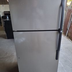 General Electric Refrigerator 