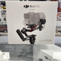 DJI RS4 Pro Combo Gimbal