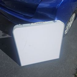 2 FOLDING TABLE WITH HANDLE. 4FT BY 2ft