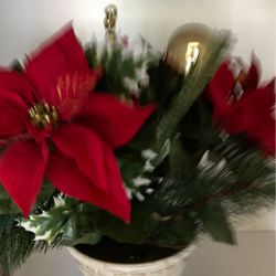 2 Christmas bouquets