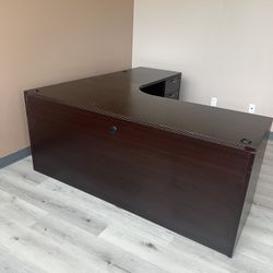 FREE OFFICE FURNITURE
