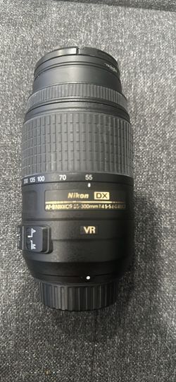 Nikon Nikkor 55-300mm f/4.5-5.6 VR AF-S ED Lens