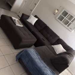 Sectional couch