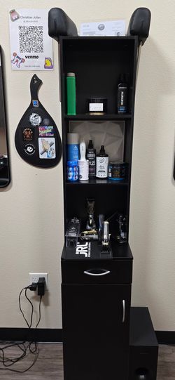 Middle Cabinet