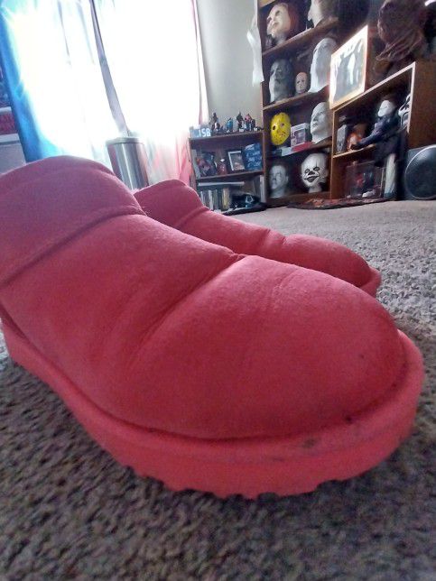 Pink Size 12 Uggs 40