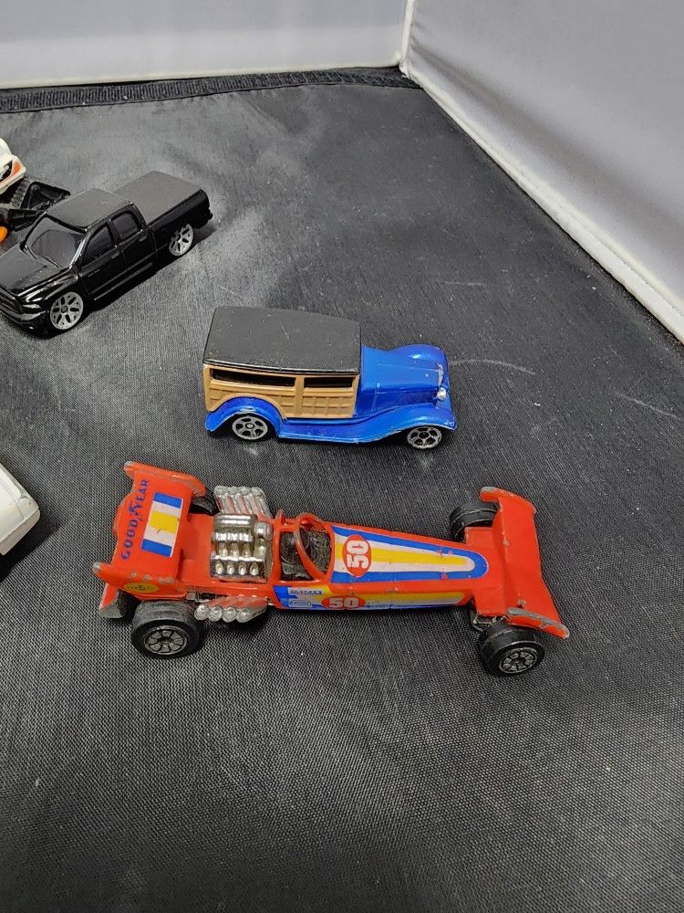 9 Die Cast Cars. 1:64 scale Avondale
