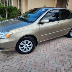 2004 Toyota Corolla