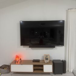 75 inch LG Flat Screen TV 