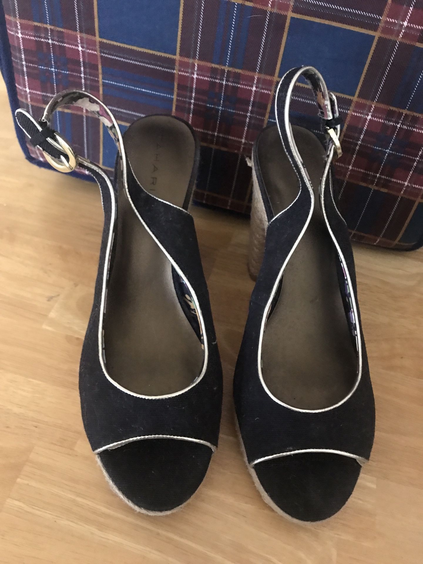 Black Heeled Shoes