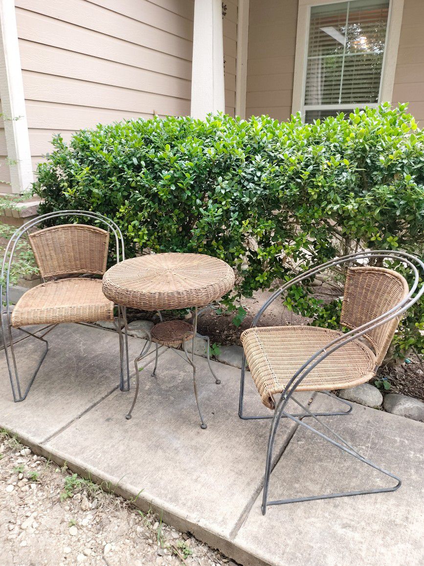 Wicker And Metal Chair And Table Bistro Set