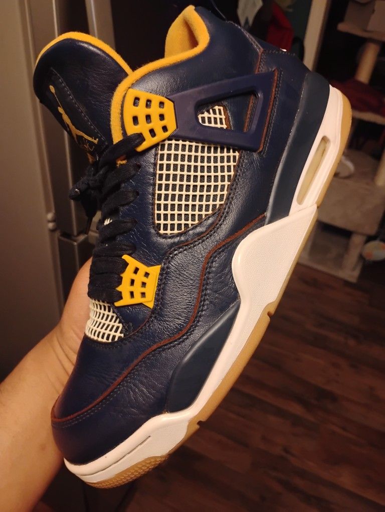 ABOVE THE RIM AJ 4 ..2015 SIZE 12