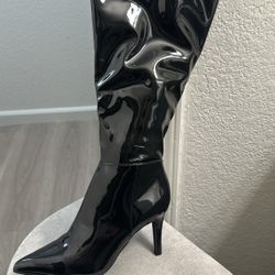 Black leather Boots