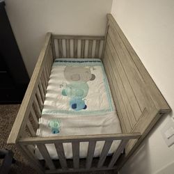 Beige Brushed Wooden Crib with Slatted Sides, High Back Panel, Standard Size