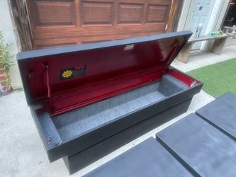 Rawson Koening Comercial Grade Steel toolbox, no keys
