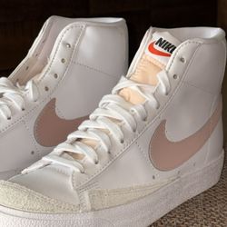 Nike Blazer Mid ‘77