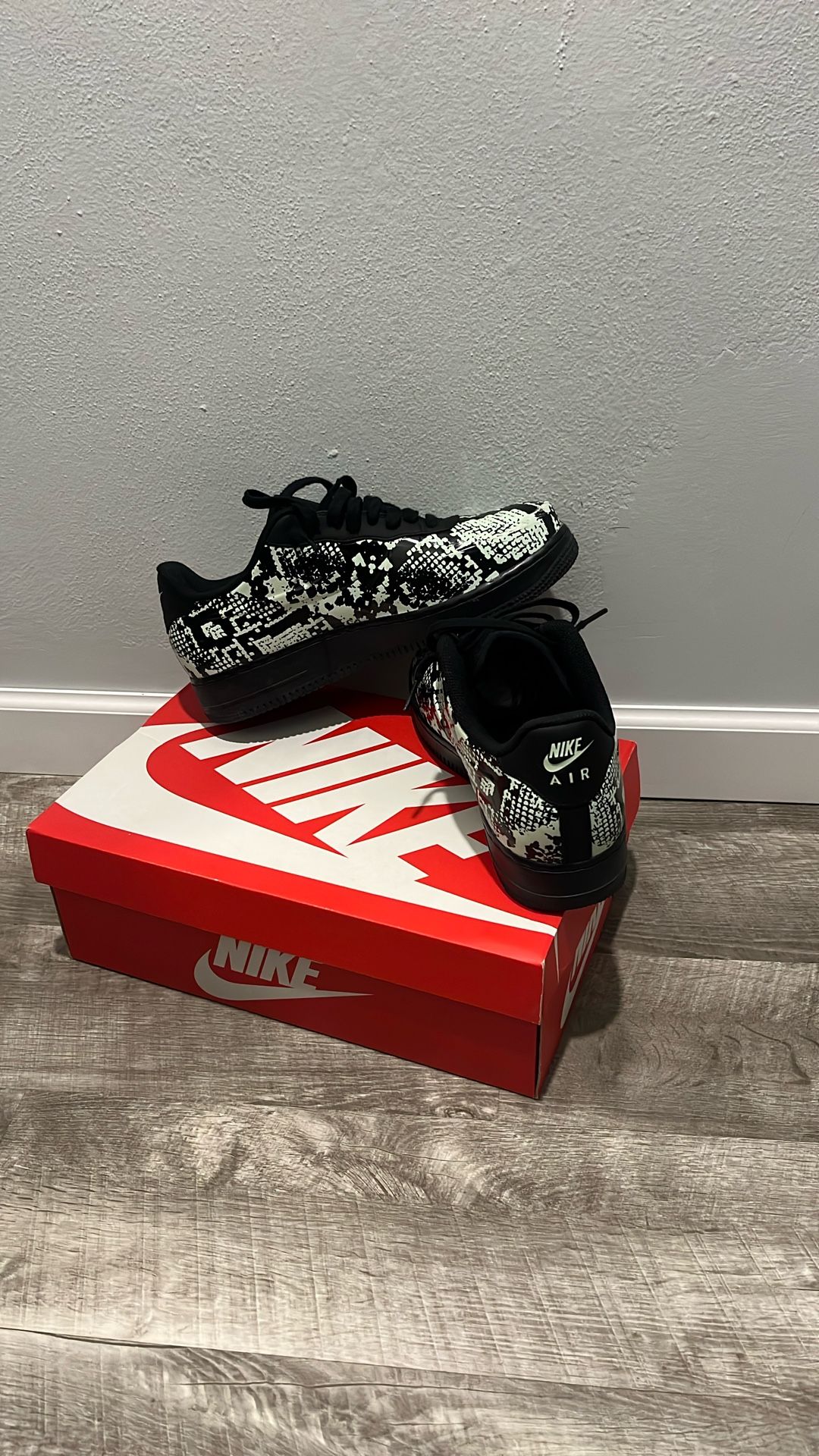ENDED Nike Air Force 1 Snakeskin.