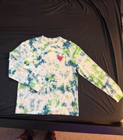 Guess, Off-White, Vlone